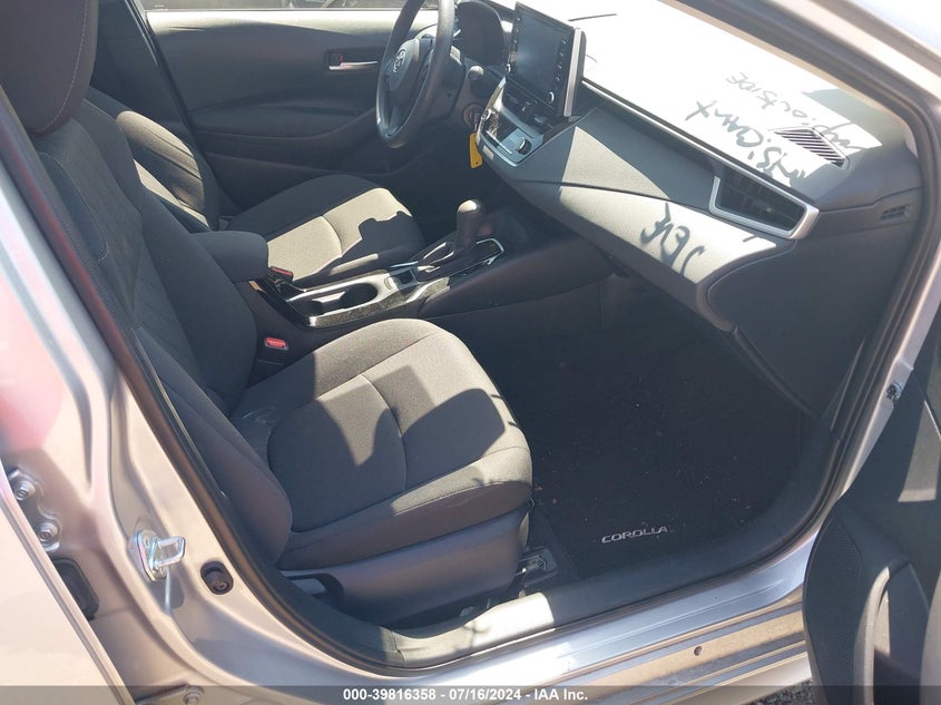 VIN JTDEPRAE0LJ109153 2020 TOYOTA COROLLA LE