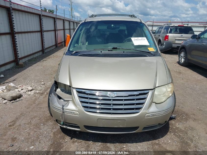 2005 Chrysler Town & Country Touring VIN: 2C4GP54L05R206900 Lot: 39816419