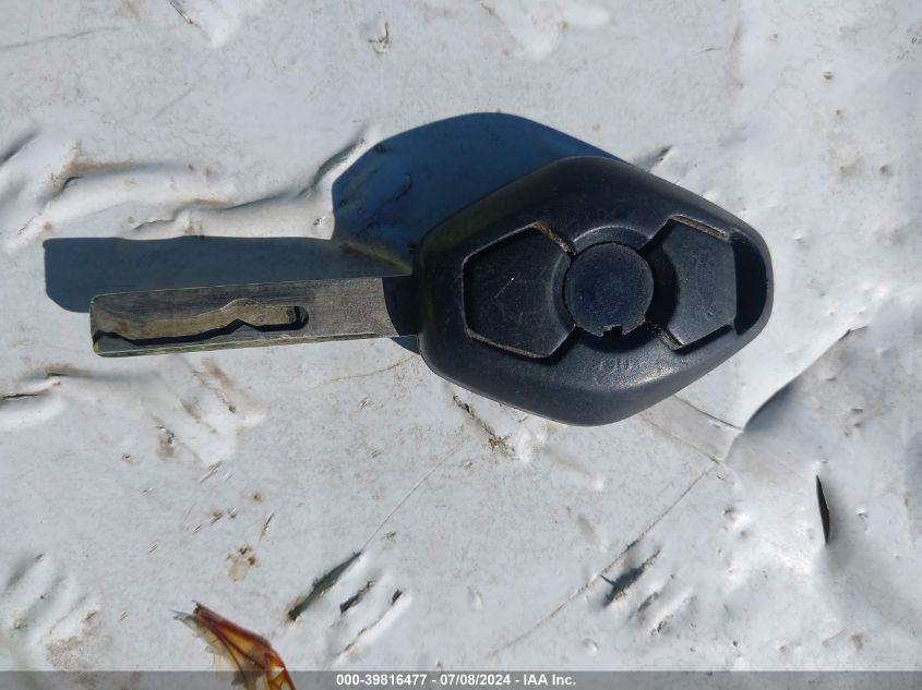 2004 BMW 330Ci VIN: WBABW53404PJ94395 Lot: 39816477