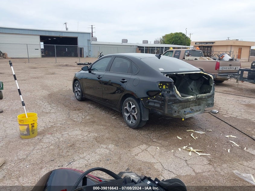 2021 KIA FORTE FE/LXS - 3KPF24ADXME384086