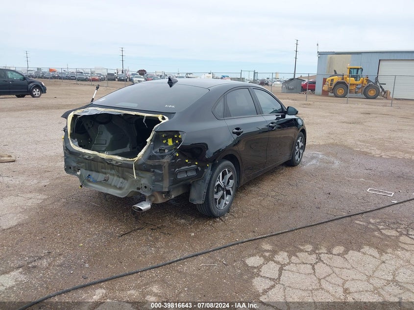 2021 KIA FORTE FE/LXS - 3KPF24ADXME384086
