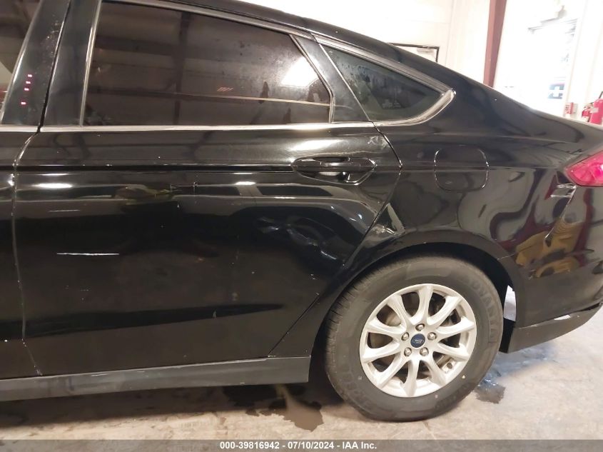 2016 Ford Fusion S VIN: 3FA6P0G74GR239124 Lot: 39816942