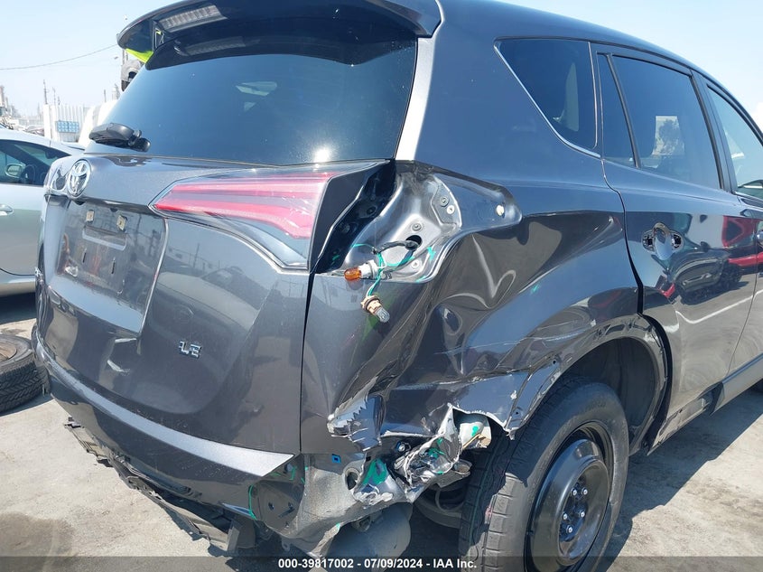 2018 TOYOTA RAV4 LE - JTMZFREV1JJ748041