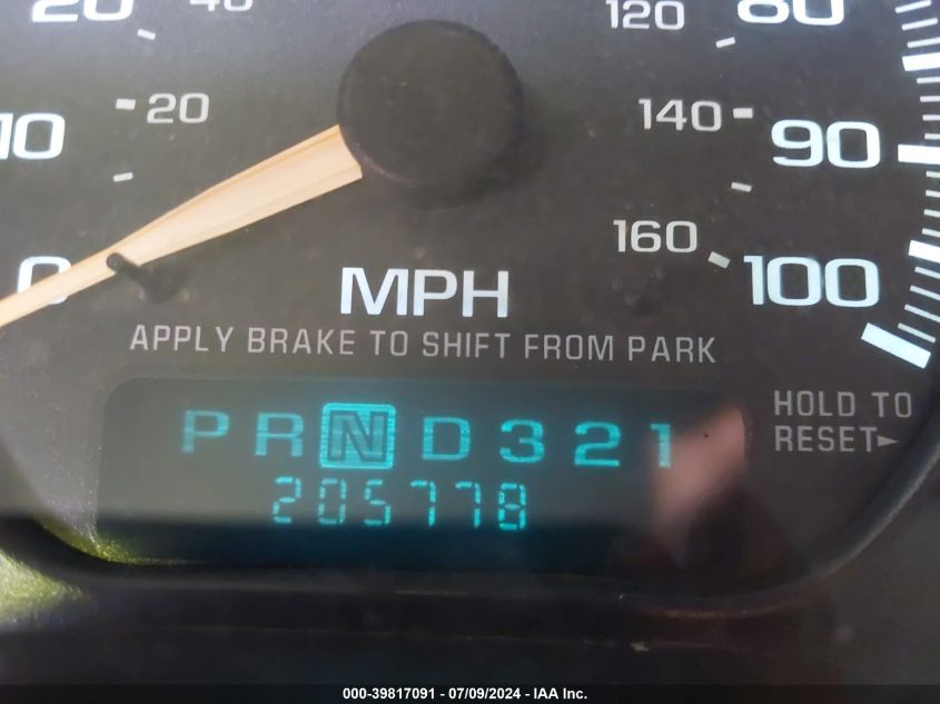 2002 Chevrolet Tahoe Ls VIN: 1GNEC13Z52R150527 Lot: 39817091