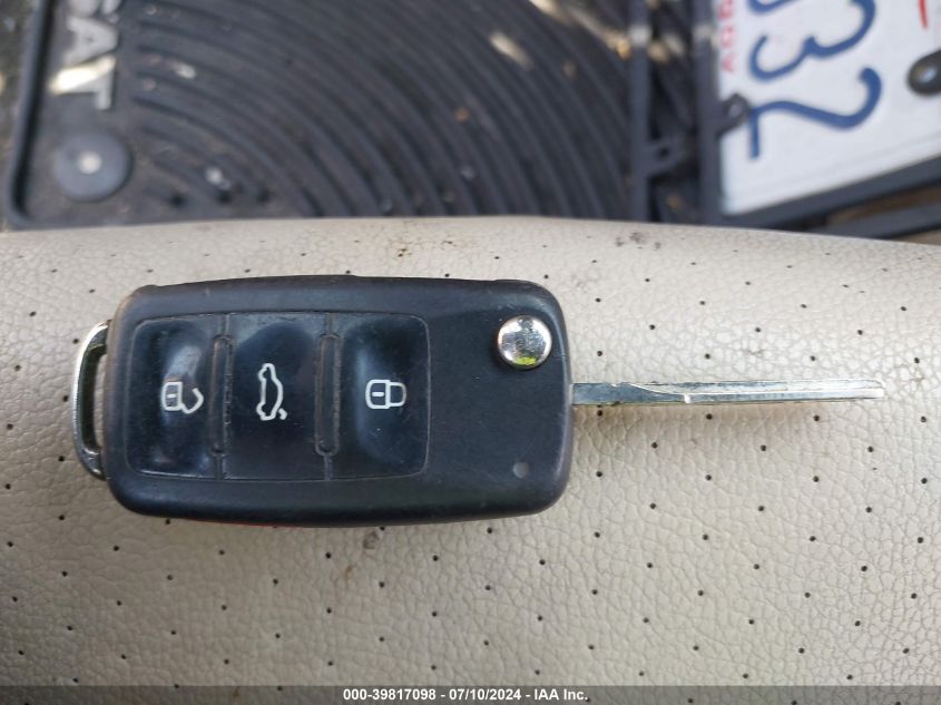 2013 Volkswagen Passat 2.5L Se VIN: 1VWBP7A36DC092108 Lot: 39817098