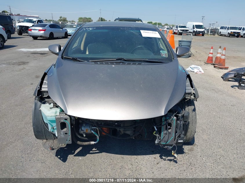 2013 Hyundai Elantra Limited VIN: 5NPDH4AE3DH227428 Lot: 39817216