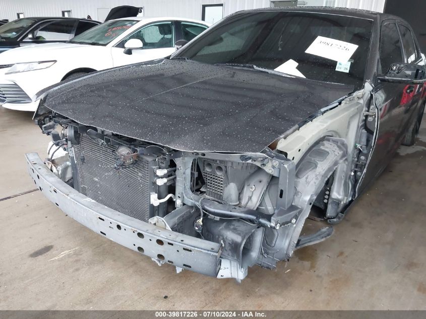 2C3CCABG6JH243771 2018 Chrysler 300 300S