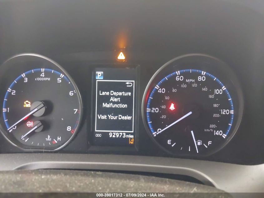 VIN JTMBFREV4HJ121197 2017 TOYOTA RAV4 LE