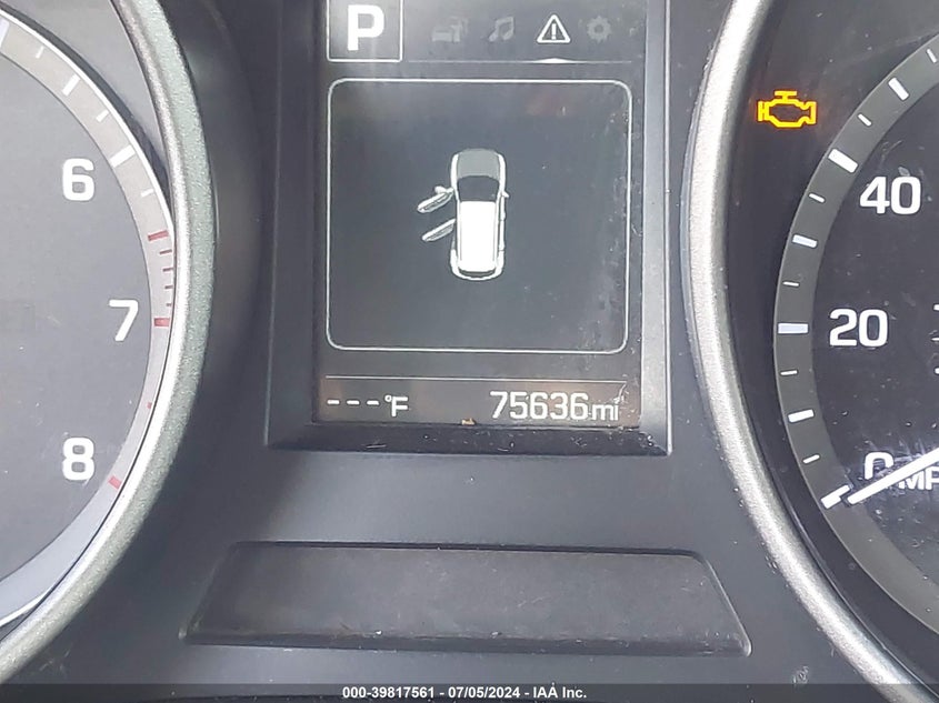 2017 Hyundai Santa Fe Sport 2.4L VIN: 5NMZUDLB7HH038854 Lot: 39817561