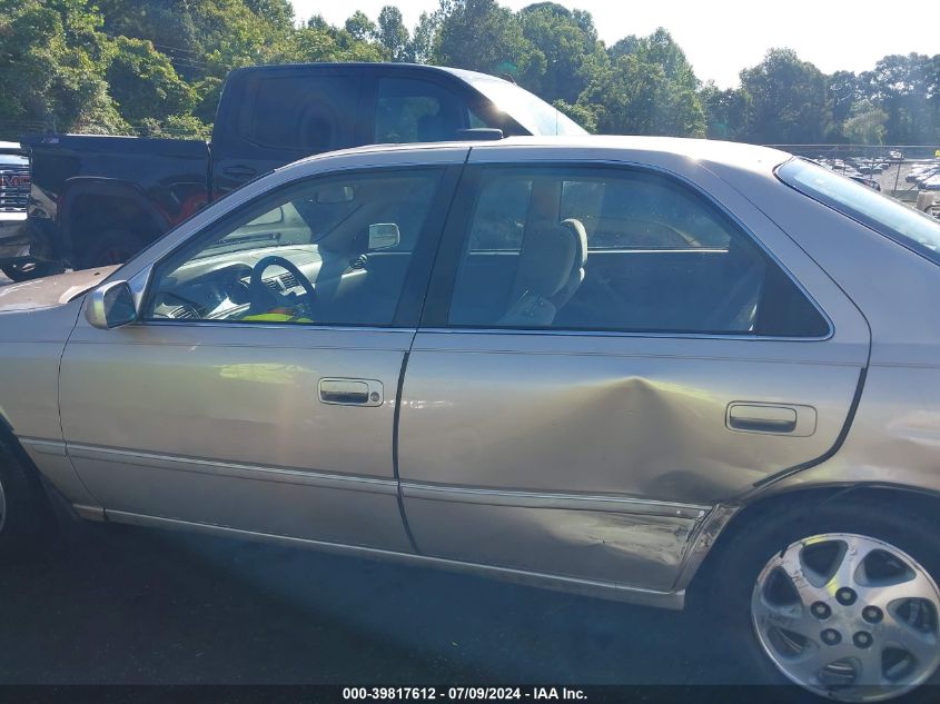 1999 Toyota Camry Le/Xle VIN: JT2BF22K8X0197164 Lot: 39817612