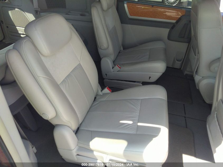 2008 Chrysler Town & Country Limited VIN: 2A8HR64X68R745980 Lot: 39817619