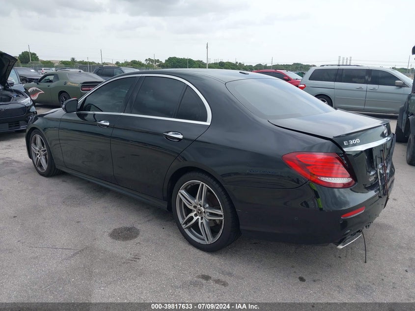 VIN WDDZF4JB8HA272238 2017 MERCEDES-BENZ E 300 300