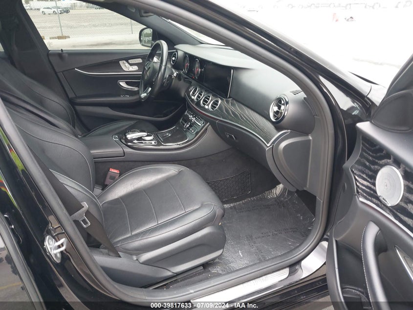 VIN WDDZF4JB8HA272238 2017 MERCEDES-BENZ E 300 300