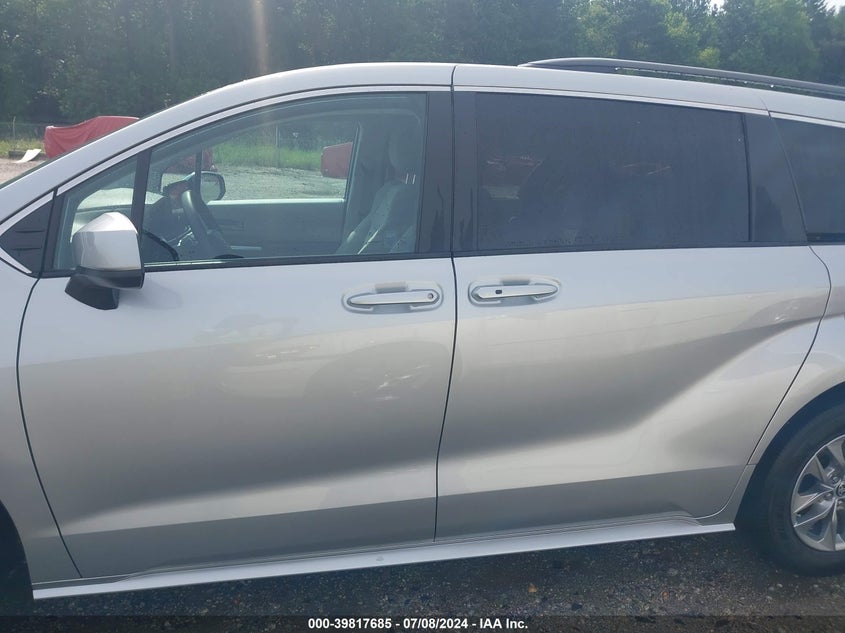 2023 TOYOTA SIENNA LE - 5TDBRKEC3PS156957