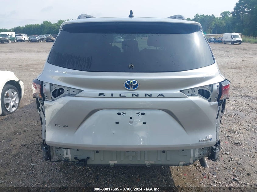 2023 TOYOTA SIENNA LE - 5TDBRKEC3PS156957