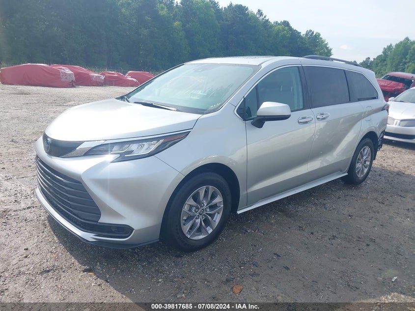 2023 TOYOTA SIENNA LE - 5TDBRKEC3PS156957