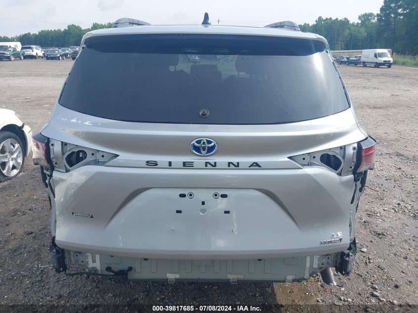 2023 TOYOTA SIENNA LE - 5TDBRKEC3PS156957