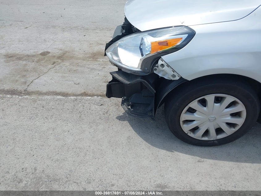 2019 NISSAN VERSA 1.6 SV - 3N1CN7AP4KL859653