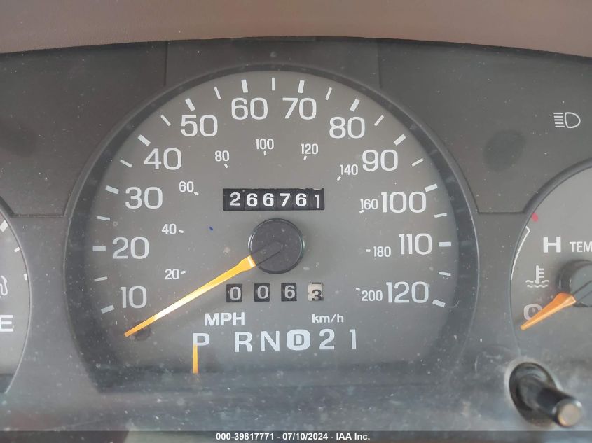 1997 Mercury Grand Marquis Gs VIN: 2MELM74W3VX732302 Lot: 39817771