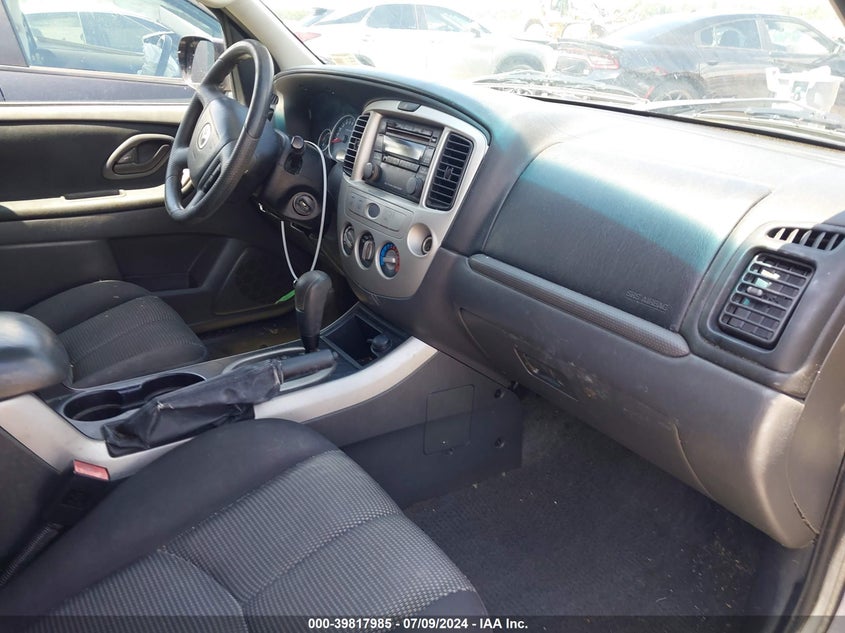 2005 Mazda Tribute S VIN: 4F2YZ04115KM60548 Lot: 39817985