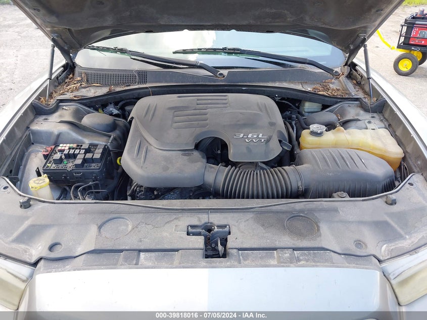 2011 Dodge Charger VIN: 2B3CL3CG2BH606835 Lot: 39818016