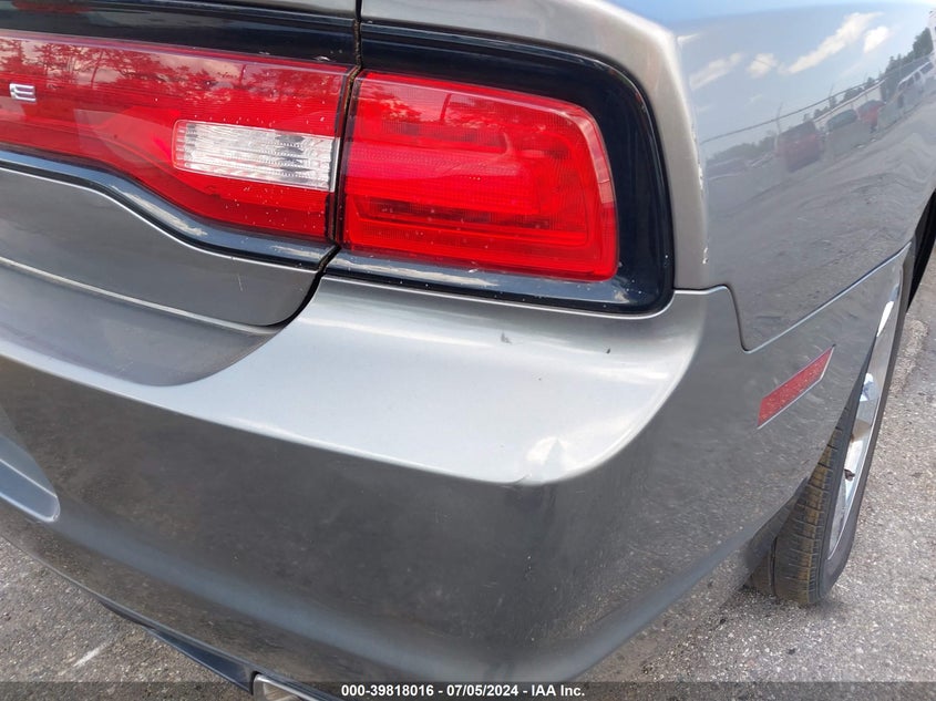 2011 Dodge Charger VIN: 2B3CL3CG2BH606835 Lot: 39818016