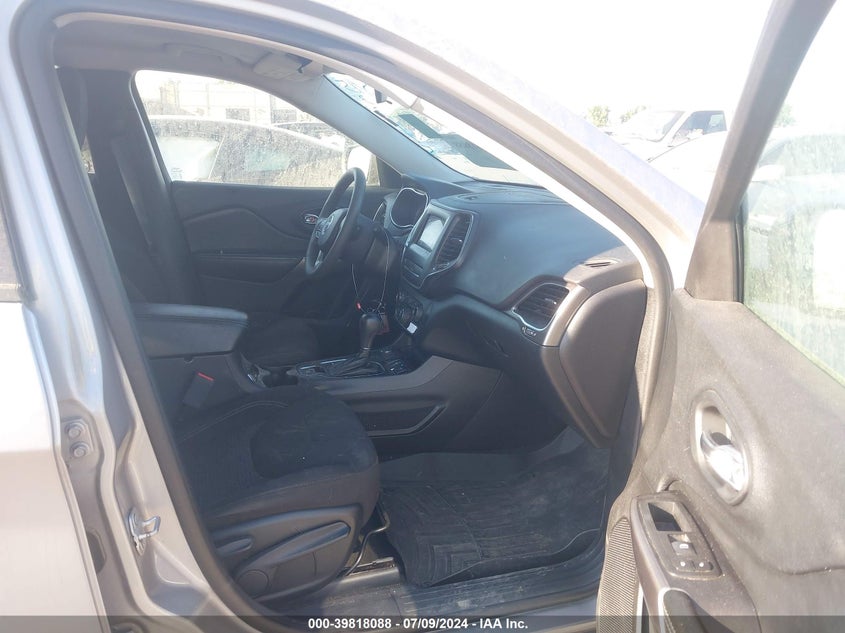 VIN: 1C4PJMCB3LD533425 2020 JEEP CHEROKEE LATITUDE 4X4