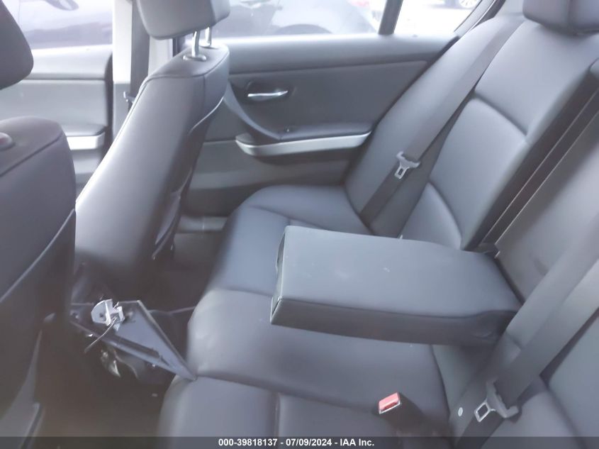 2009 BMW 328 Xi VIN: WBAPK73539A450352 Lot: 39818137