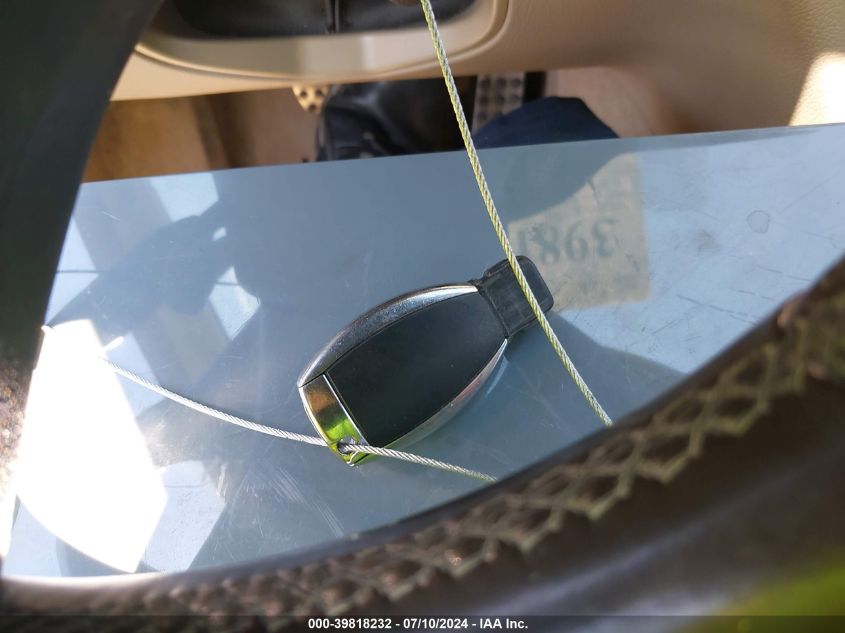 2012 Mercedes-Benz C 250 Luxury/Sport VIN: WDDGF4HB8CR218493 Lot: 39818232