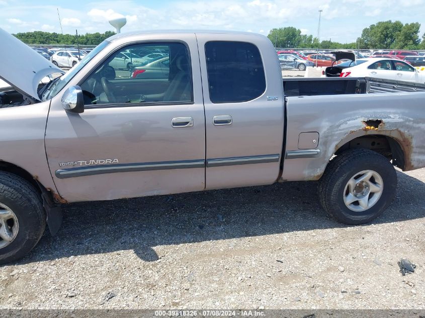 2000 Toyota Tundra Sr5 V8 VIN: 5TBBT4417YS043813 Lot: 39818326