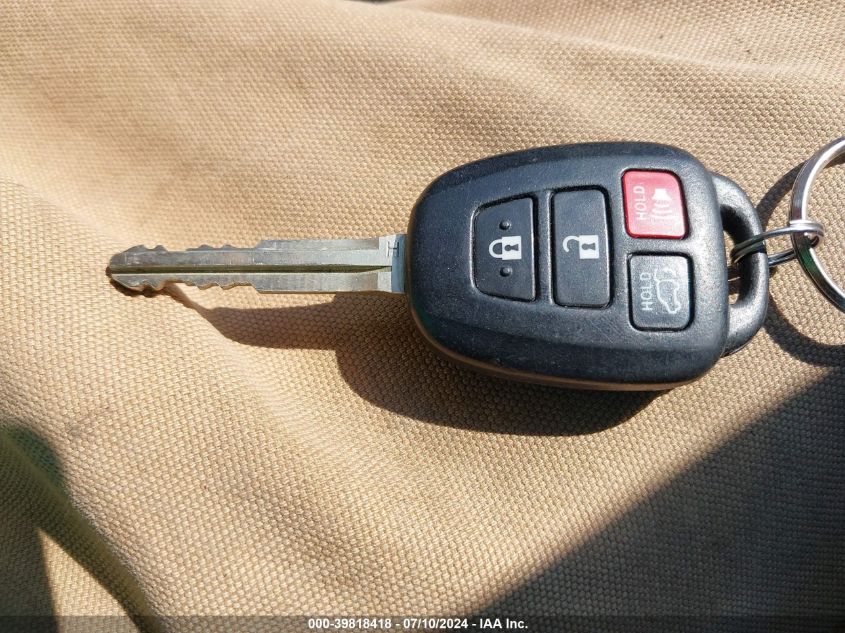 2017 TOYOTA RAV4 XLE - 2T3RFREV9HW624756