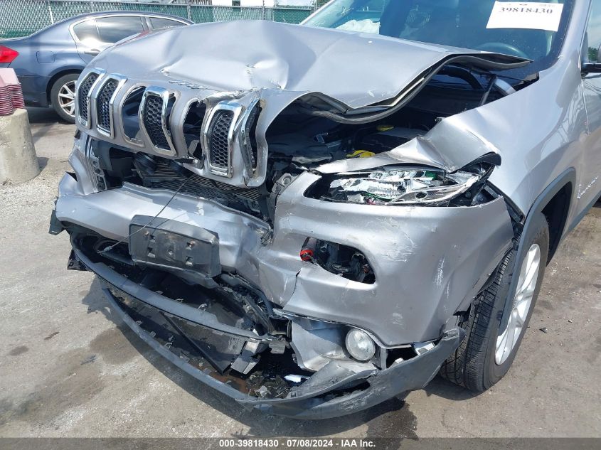 2018 Jeep Cherokee Latitude 4X4 VIN: 1C4PJMCX1JD545386 Lot: 39818430