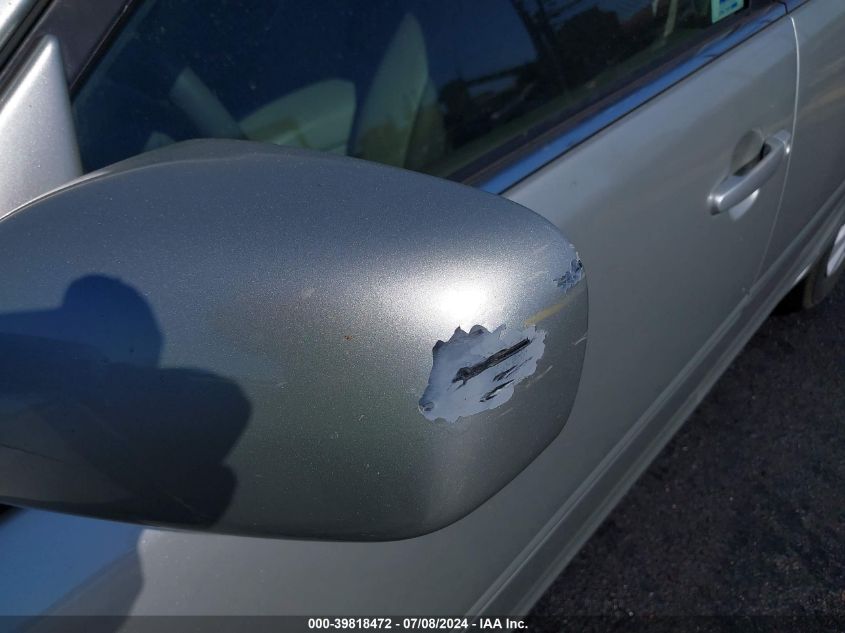 2003 Toyota Camry Le VIN: JTDBE32K130231603 Lot: 39818472