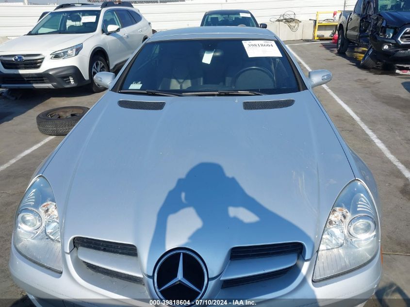 2005 Mercedes-Benz Slk 350 VIN: WDBWK56FX5F038948 Lot: 39818604