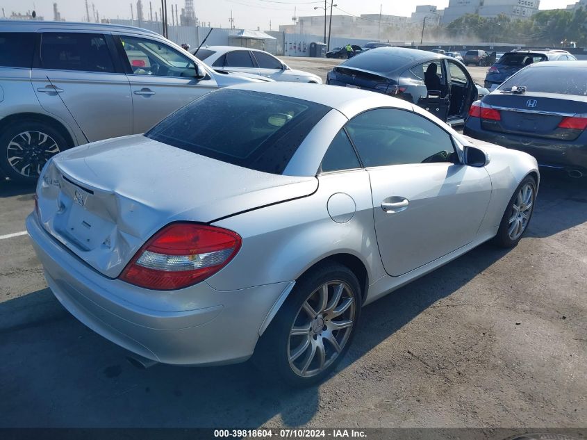 2005 Mercedes-Benz Slk 350 VIN: WDBWK56FX5F038948 Lot: 39818604