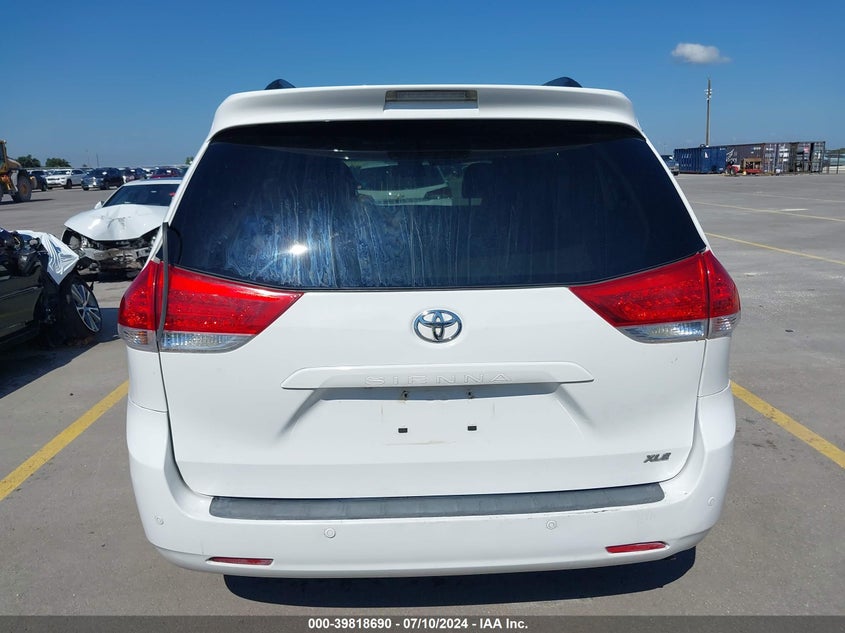 2012 Toyota Sienna Xle V6 8 Passenger VIN: 5TDYK3DCXCS268851 Lot: 39818690