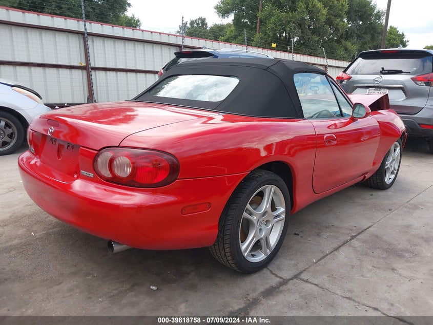 2005 Mazda Mx-5 Miata Cloth VIN: JM1NB353350412814 Lot: 39818758