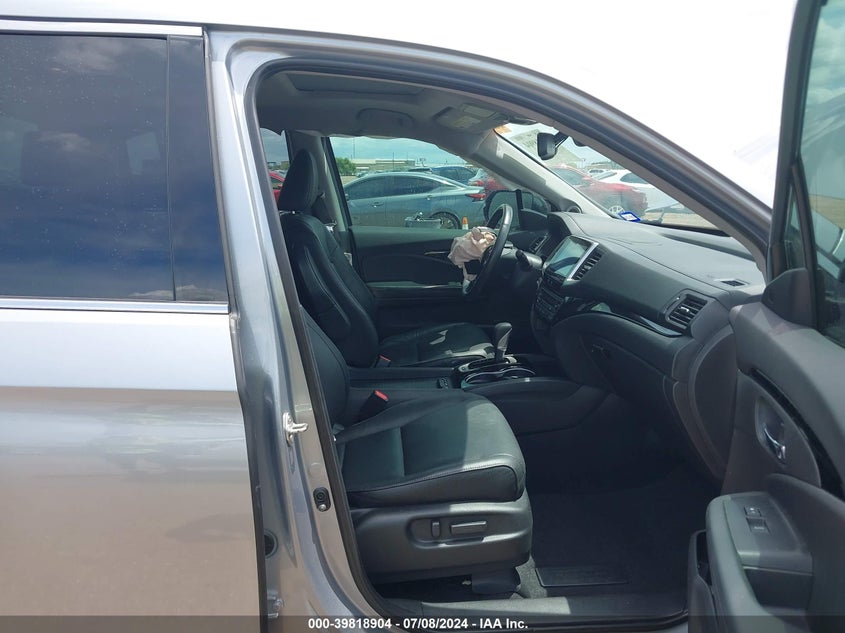 2019 HONDA RIDGELINE RTL-E - 5FPYK3F74KB037146