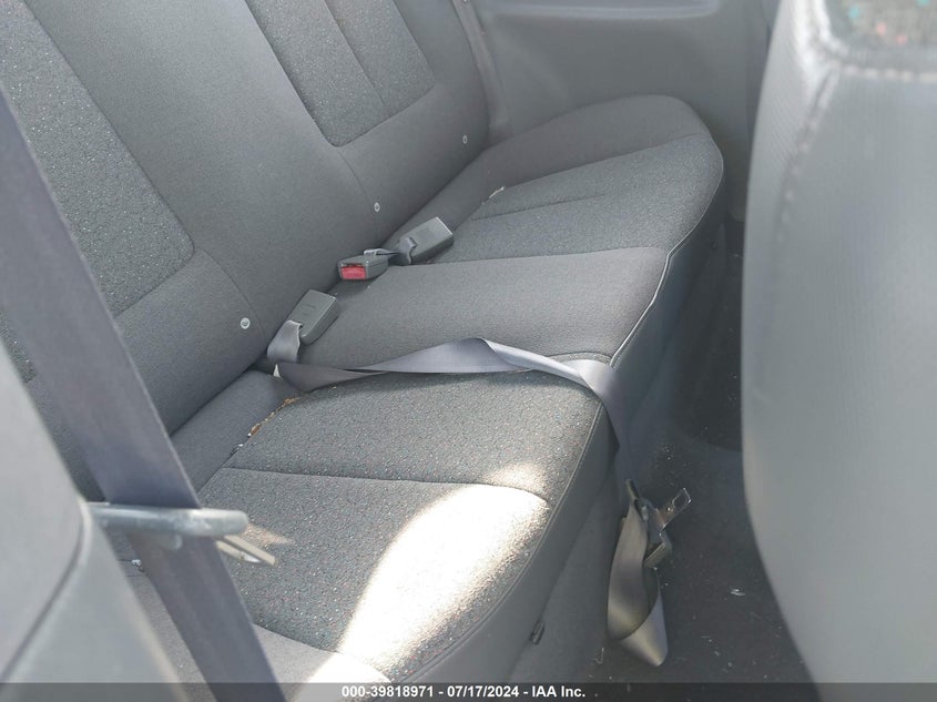 2003 Hyundai Accent L VIN: KMHCF35C03U236530 Lot: 39818971