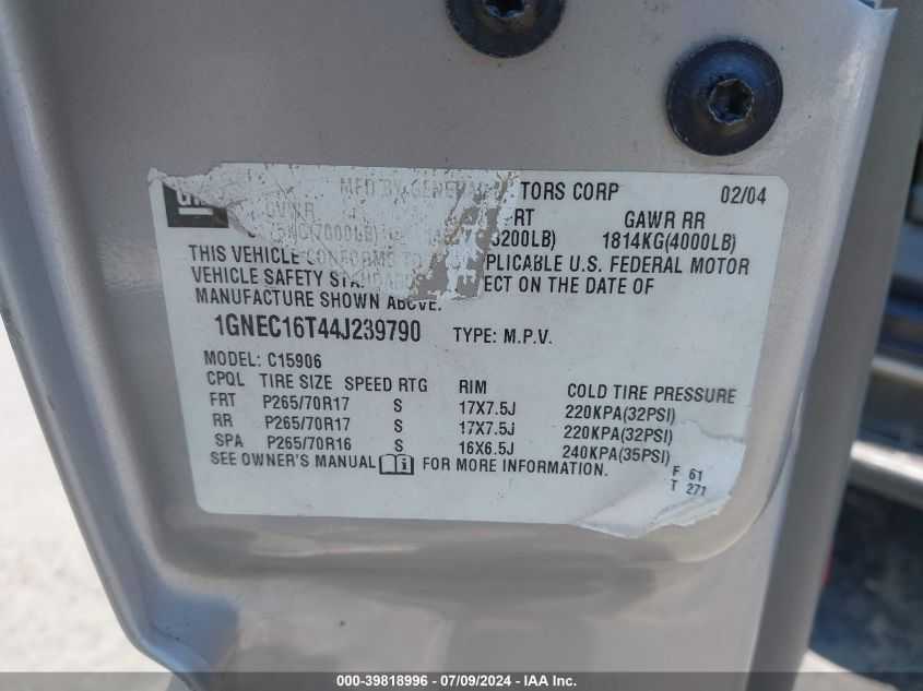 2004 Chevrolet Suburban 1500 Lt VIN: 1GNEC16T44J239790 Lot: 39818996