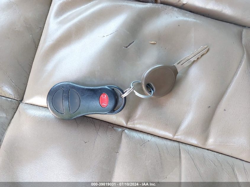 2002 Jeep Grand Cherokee Limited VIN: 1J4GW58N22C141075 Lot: 39819031