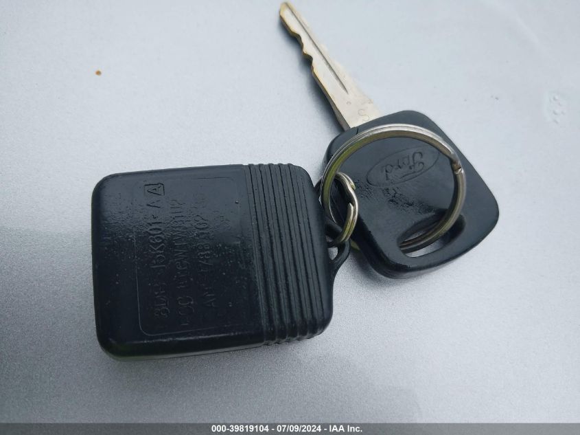 2000 Ford F-150 Lariat/Work Series/Xl/Xlt VIN: 2FTRX18L5YCB03524 Lot: 39819104