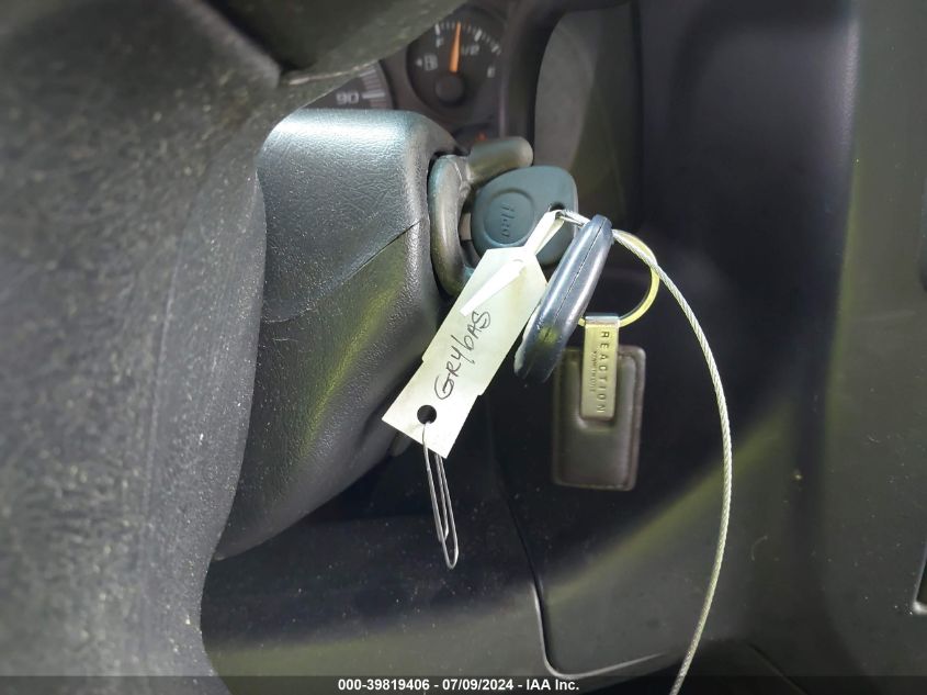 2007 Chevrolet Express Work Van VIN: 1GCGG25V171137012 Lot: 39819406