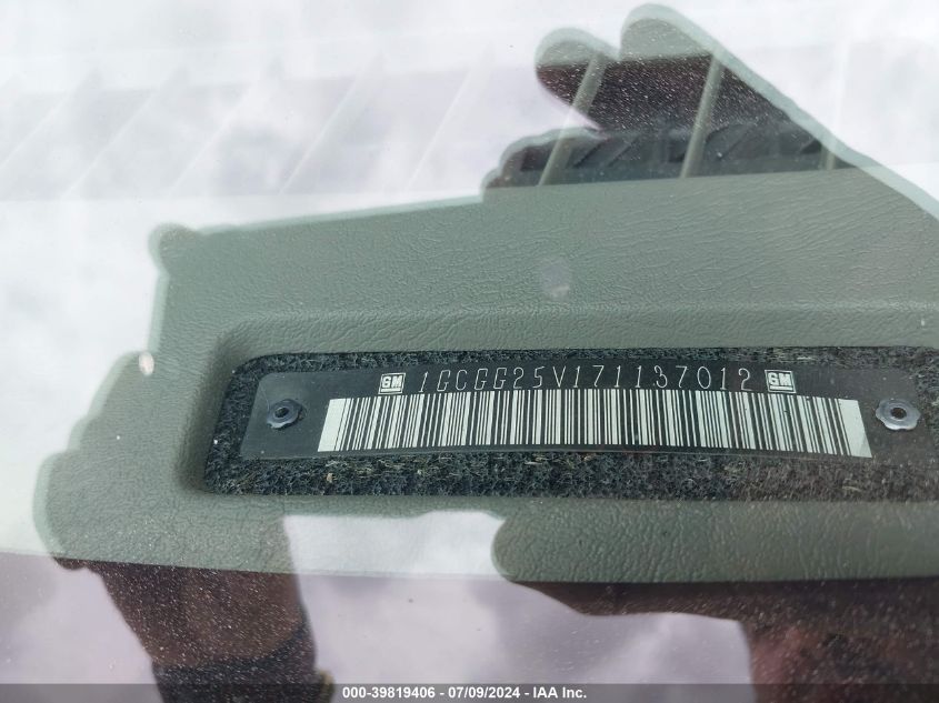 2007 Chevrolet Express Work Van VIN: 1GCGG25V171137012 Lot: 39819406