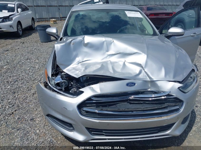 2014 Ford Fusion S VIN: 1FA6P0G74E5403827 Lot: 39819533