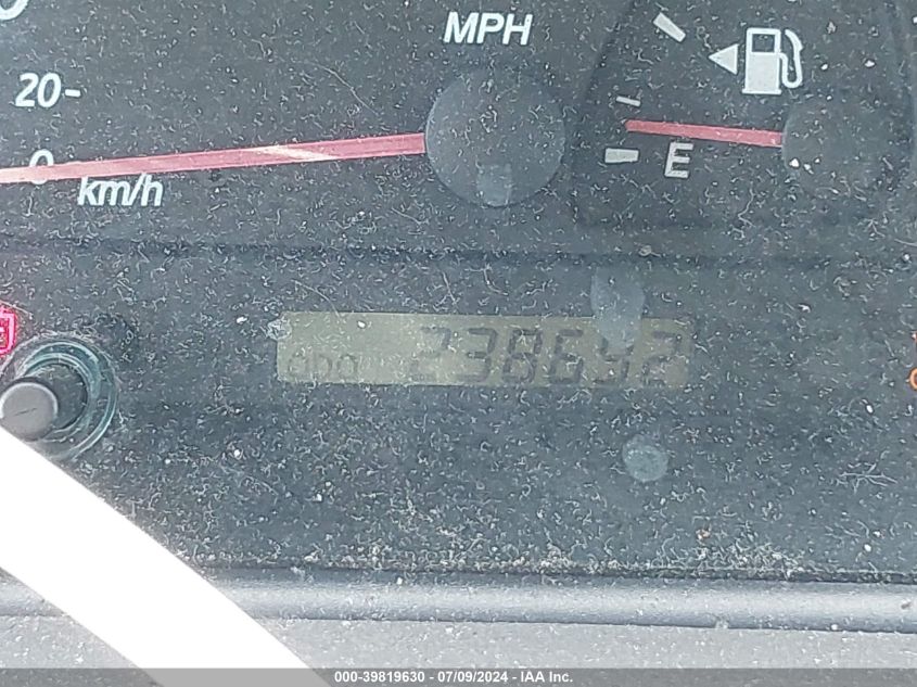 2004 Toyota Camry Le VIN: 4T1BE32K24U885757 Lot: 39819630