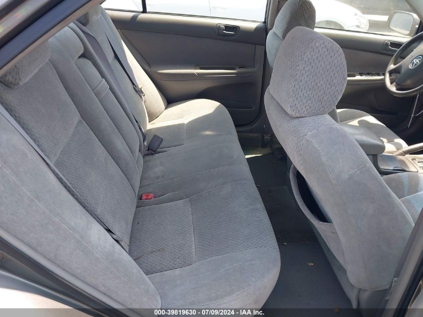 2004 Toyota Camry Le VIN: 4T1BE32K24U885757 Lot: 39819630