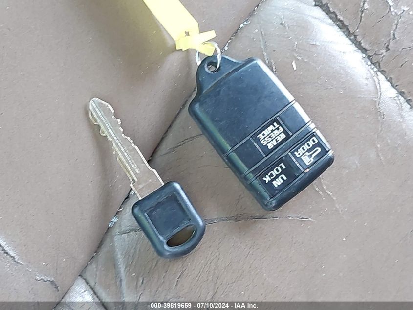 1996 Chevrolet Blazer VIN: 1GNDT13W4T2227304 Lot: 39819659