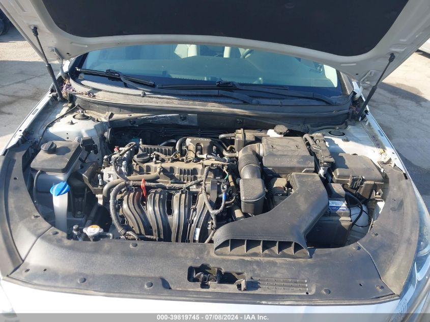 2018 HYUNDAI SONATA SE - 5NPE24AFXJH675840