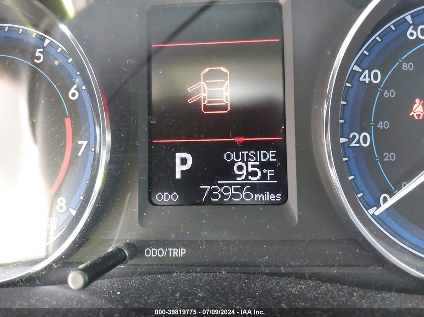 2017 TOYOTA COROLLA LE - 5YFBURHE1HP587442